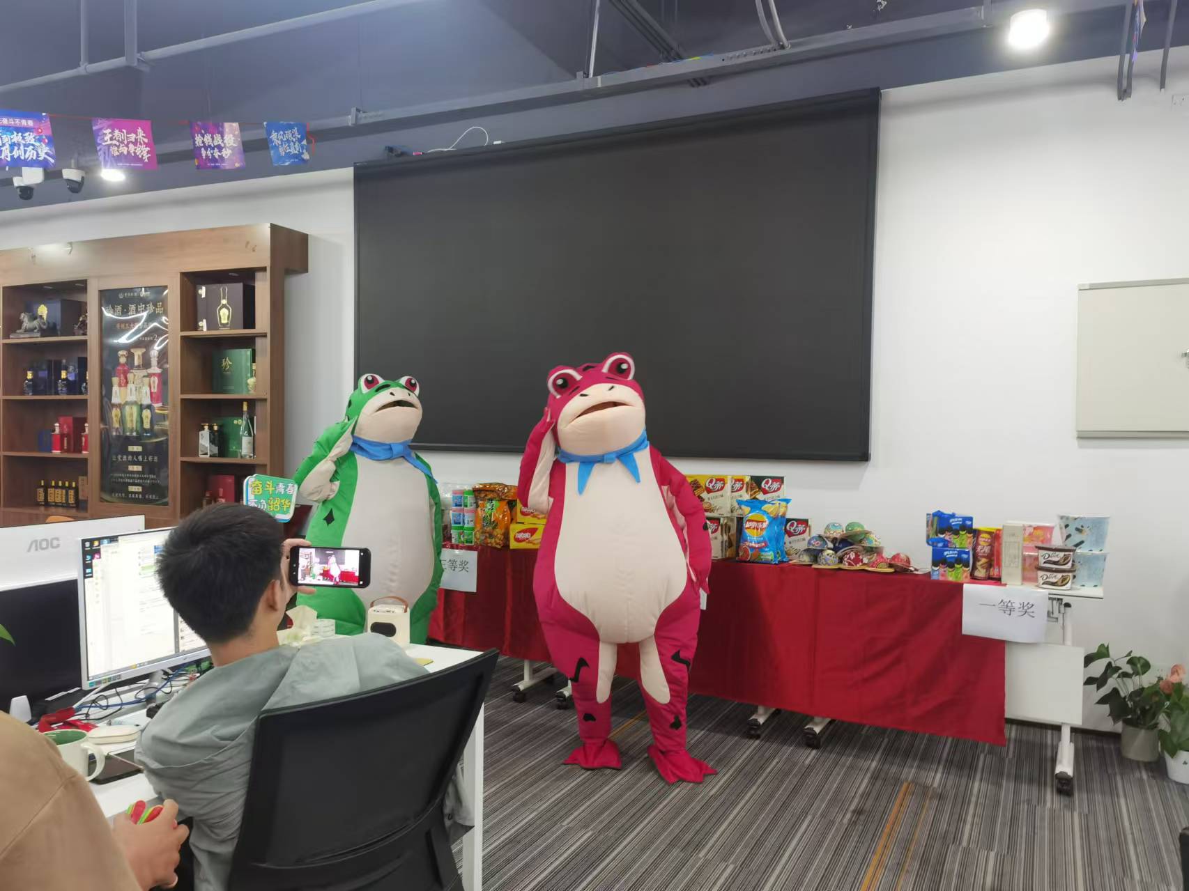 中秋佳节《月满中秋，情聚雷同学》有奖问答主题活动圆满收官
